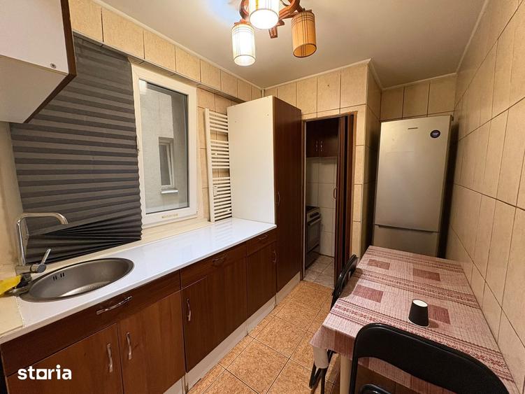 Apartament cu 2 camere decomandat în Eroii Revoluției
