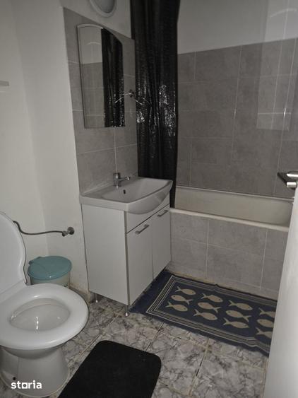 Apartament cu 3 camere decomandat în Piața Unirii