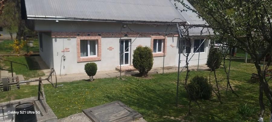 Casă cu Teren 1800 Mp în Basarabi