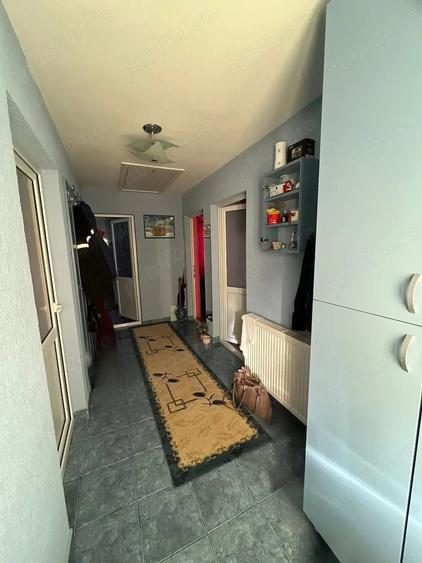 Apartament cu 3 camere decomandat în Apahida