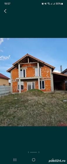 Casă cu Teren 140 Mp în Nojorid