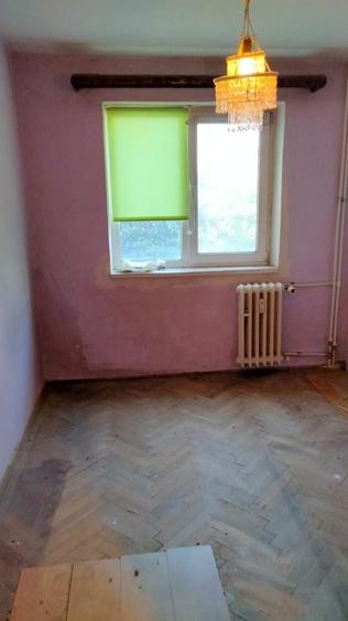 Apartament cu 3 camere semidecomandat în Tomis Nord