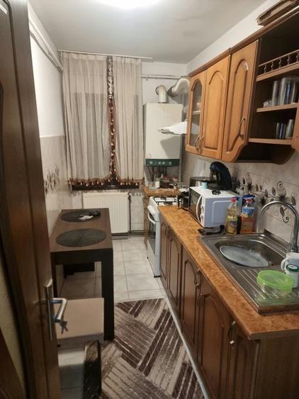 Garsonieră decomandată în Central