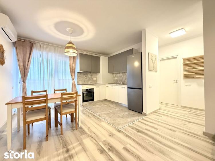 Apartament cu 3 camere, mobilat în Central