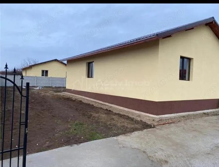Casă cu Teren 400 Mp în Central