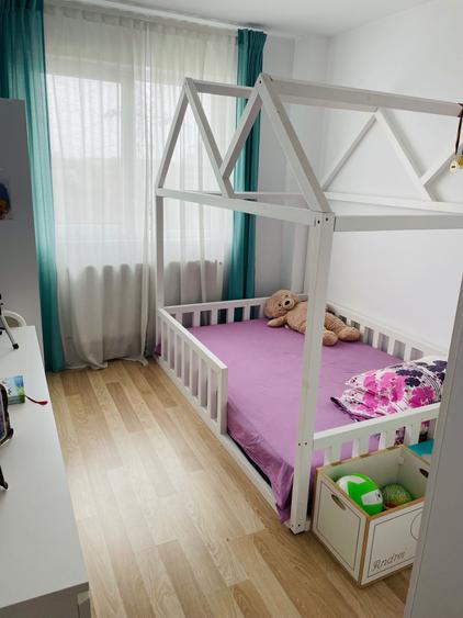 Apartament cu 2 camere decomandat în Roșu