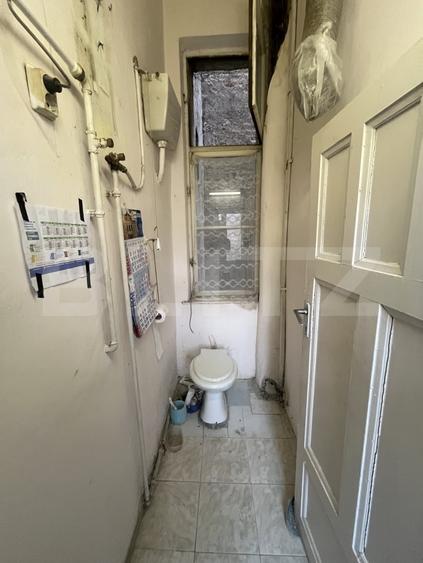 Apartament cu 4 camere decomandat în Central