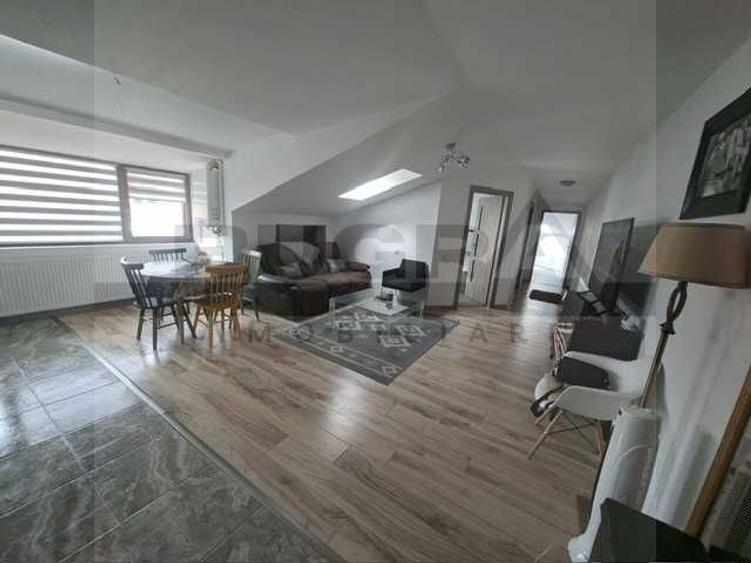 Apartament cu 3 camere decomandat în Florești