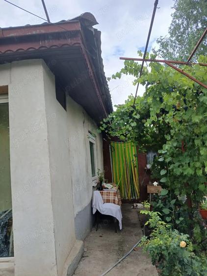 Casă cu 3 camere cu Teren 1500 Mp în Lehliu