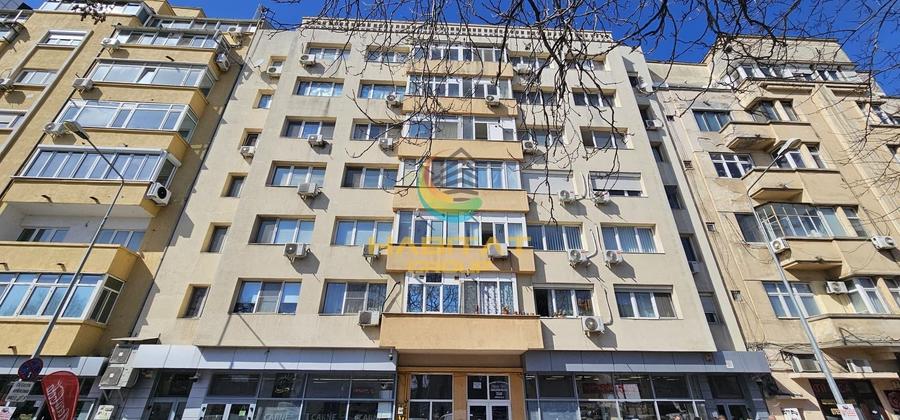 Apartament cu 2 camere semidecomandat, mobilat în Unirii