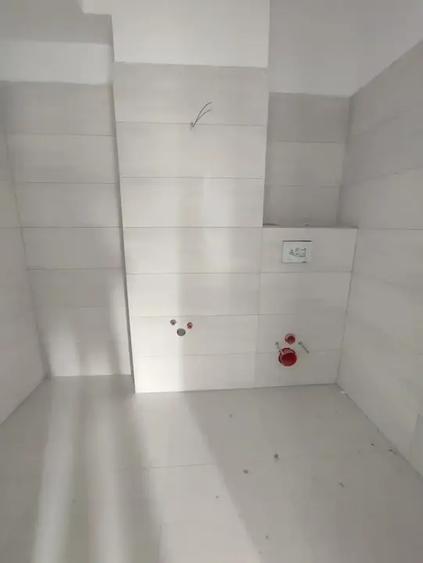 Apartament cu 3 camere decomandat în Theodor Pallady