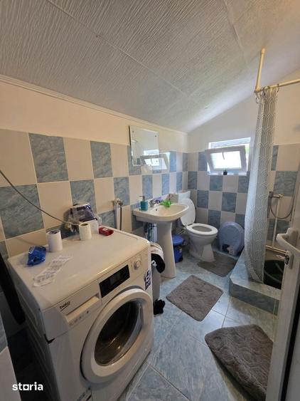 Casă cu 3 camere cu Teren 1700 Mp în Central