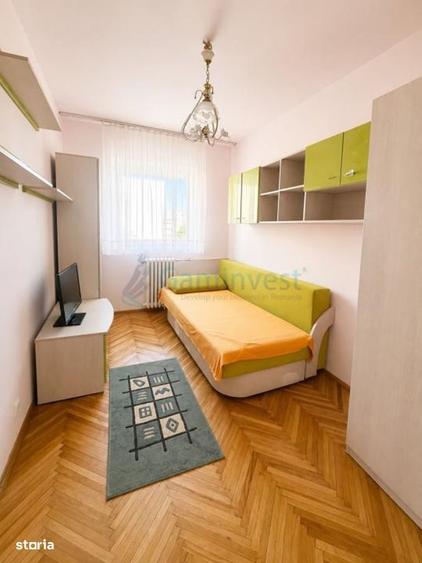Apartament cu 3 camere decomandat în Central