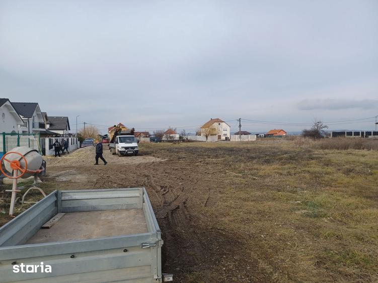 Teren de 812 mp, în Rontău