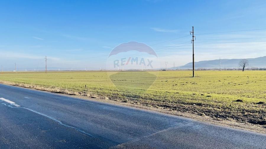 Teren agricol de 5000 mp, în Vulcan