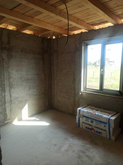 Casă cu 3 camere în Exterior Vest