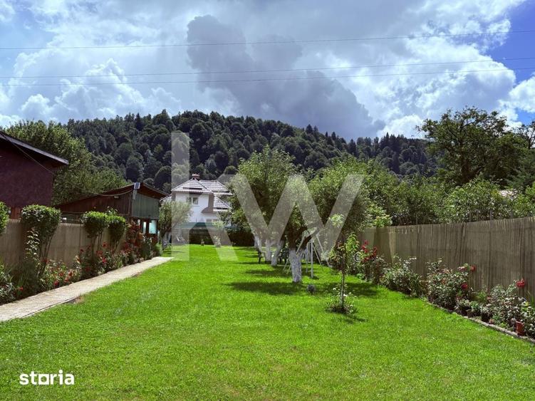 Casă cu 6 camere cu Teren 1000 Mp în Central