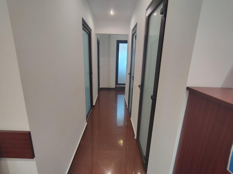 Spațiu comercial, de 65.709999084473 mp, în Casa de Cultură