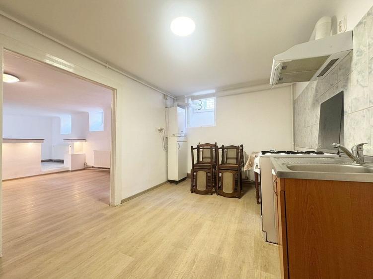 Apartament la demisol 60 mp utili - Str Einstein - Central - 7
