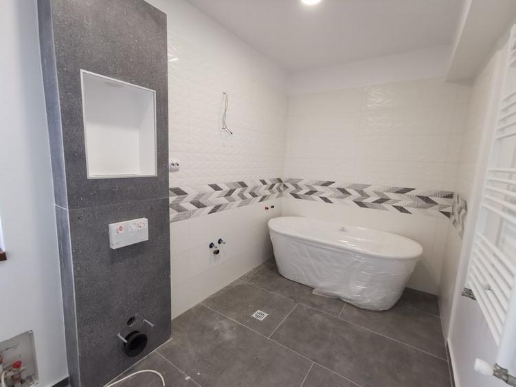 Casă individuală cu 4 camere cu Teren 530 Mp în Săftica