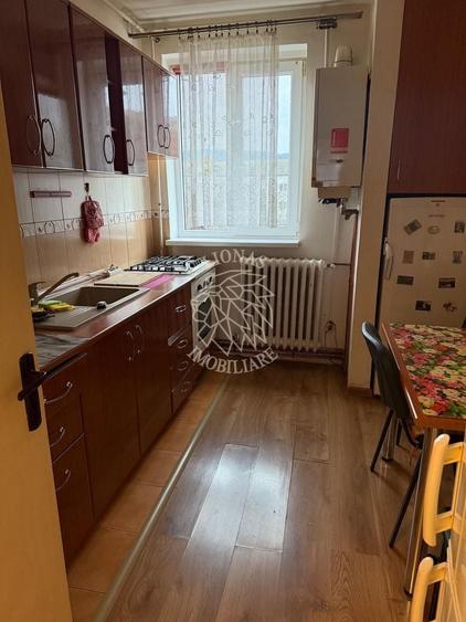 Apartament cu 3 camere decomandat, mobilat în Nord