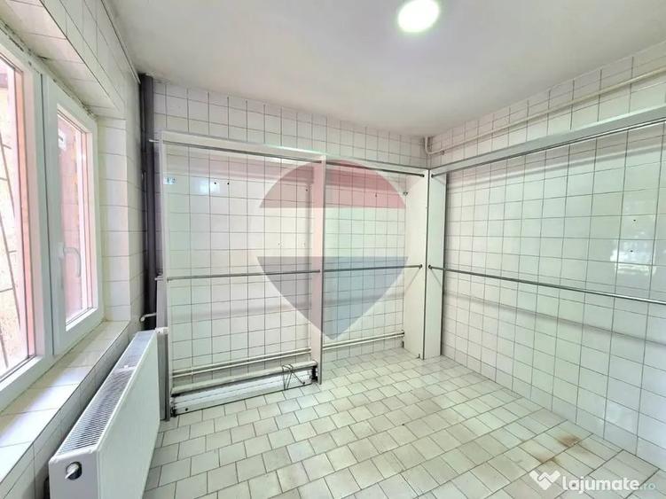 Spațiu comercial, de 25 mp, în Fortuna