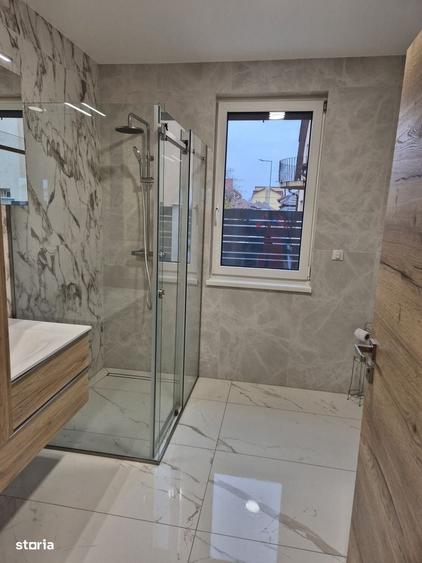 Apartament cu 4 camere în Cloșca