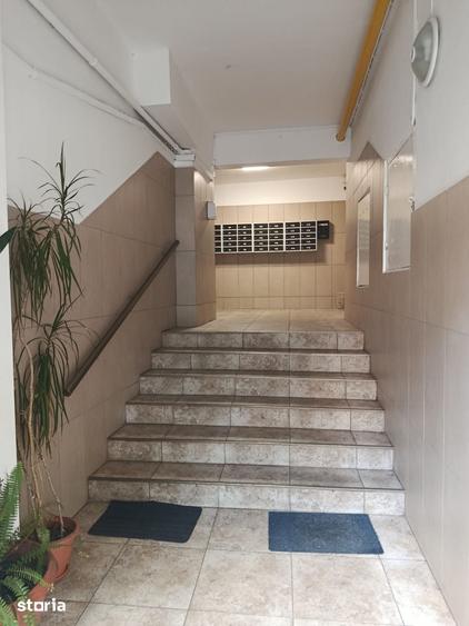 Apartament cu 3 camere în Grivița