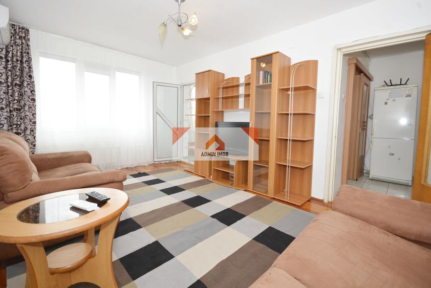 Apartament cu 3 camere decomandat în 1 Decembrie 1918