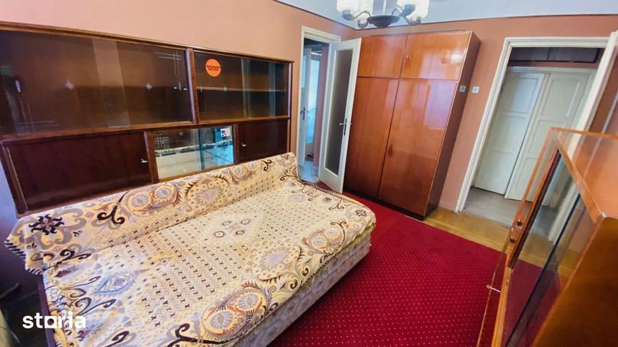 Apartament cu 3 camere în Ștefan cel Mare