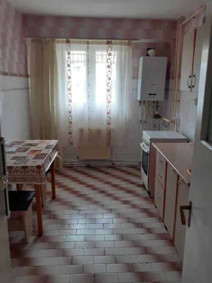 Apartament cu 2 camere decomandat în Exterior Vest