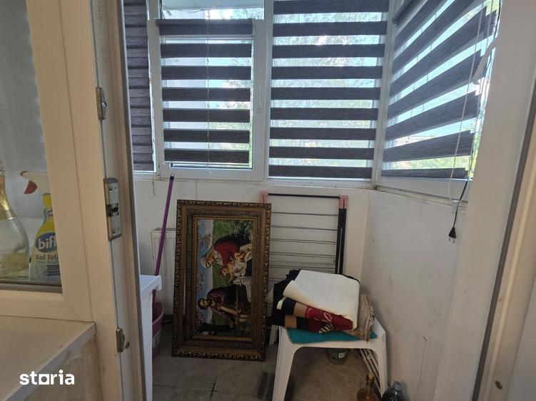 Apartament cu 3 camere decomandat în Mircea cel Bătrân