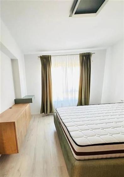 Apartament cu 2 camere decomandat în Noua
