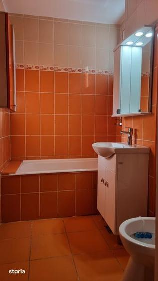 Apartament cu 3 camere decomandat în Chiajna