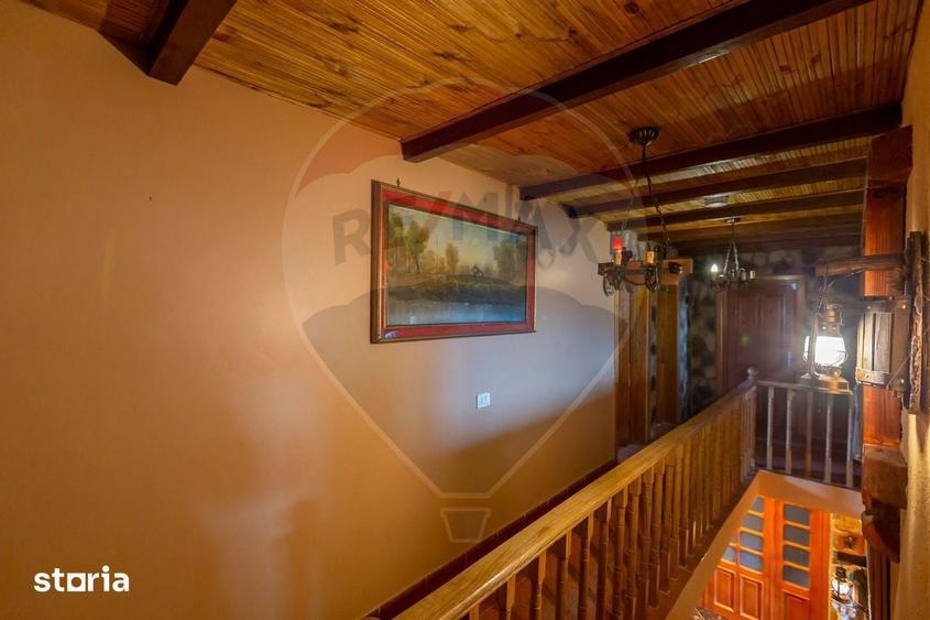 Vila cu 7 camere de vanzare/schimb cu apartament, com. Traian, Bacau - 2