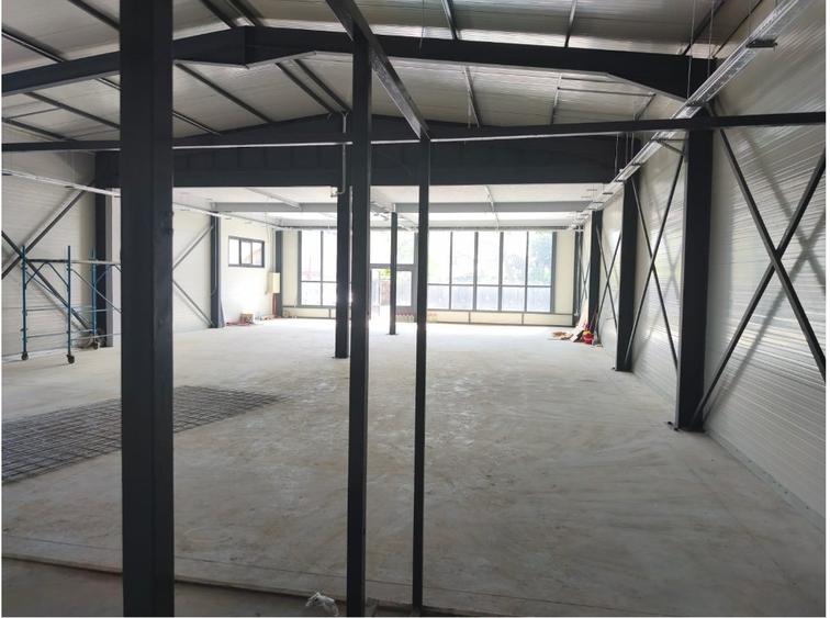 Spațiu comercial, de 373 mp, în Pantelimon