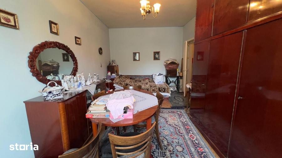 Apartament cu 2 camere decomandat în Petros