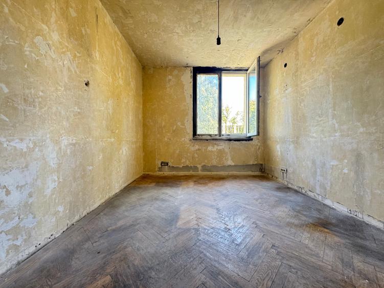 Apartament cu 2 camere decomandat în Primăverii