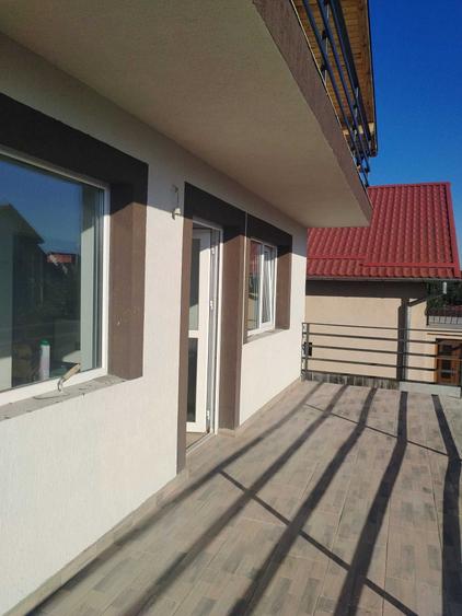 Casă cu 4 camere în Sânpetru