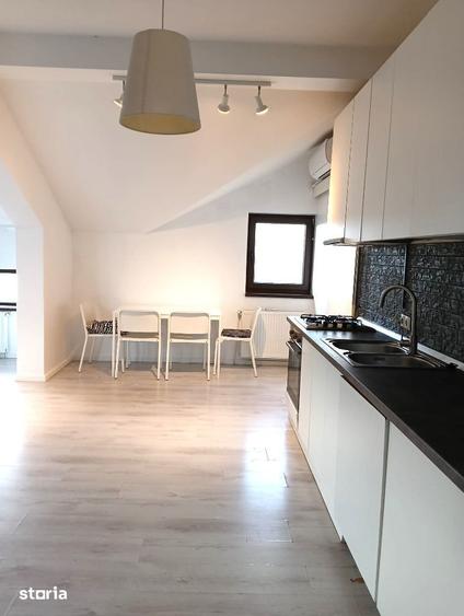 Apartament cu 4 camere în Sisești