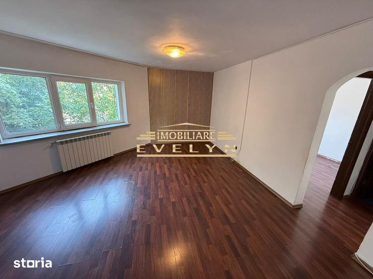 Apartament cu 3 camere în Central