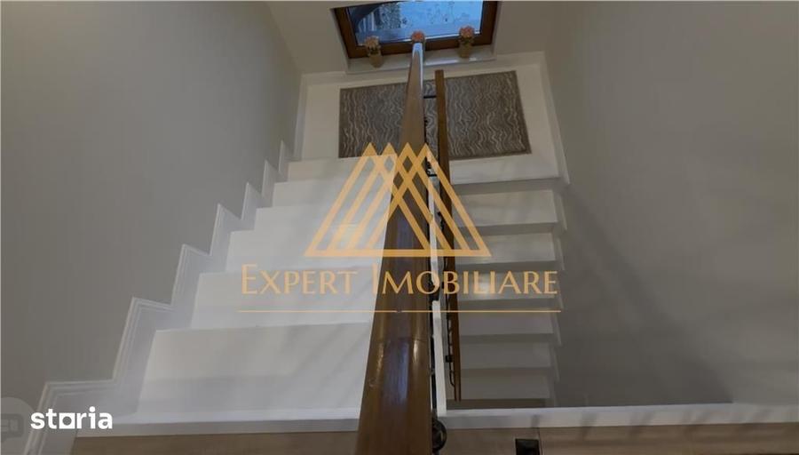 Casă cu 9 camere cu Teren 2000 Mp în Paltin