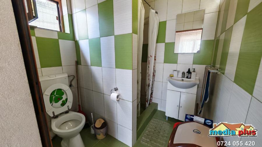 Casă cu 4 camere cu Teren 800 Mp în Mihail Kogălniceanu