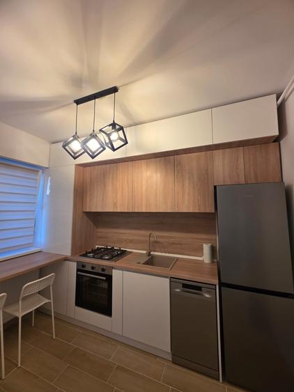 Apartament semidecomandat în Lacul Morii
