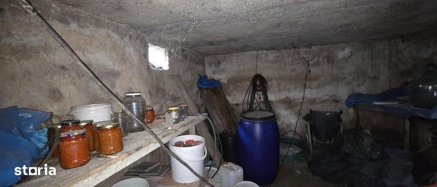 Casă cu 3 camere cu Teren 900 Mp în Central