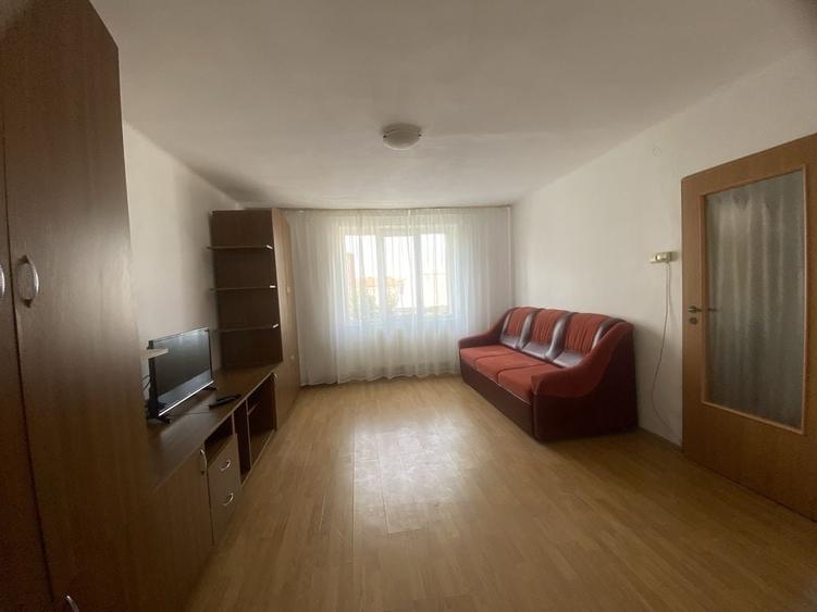 Apartament cu 2 camere semidecomandat în Ultracentral