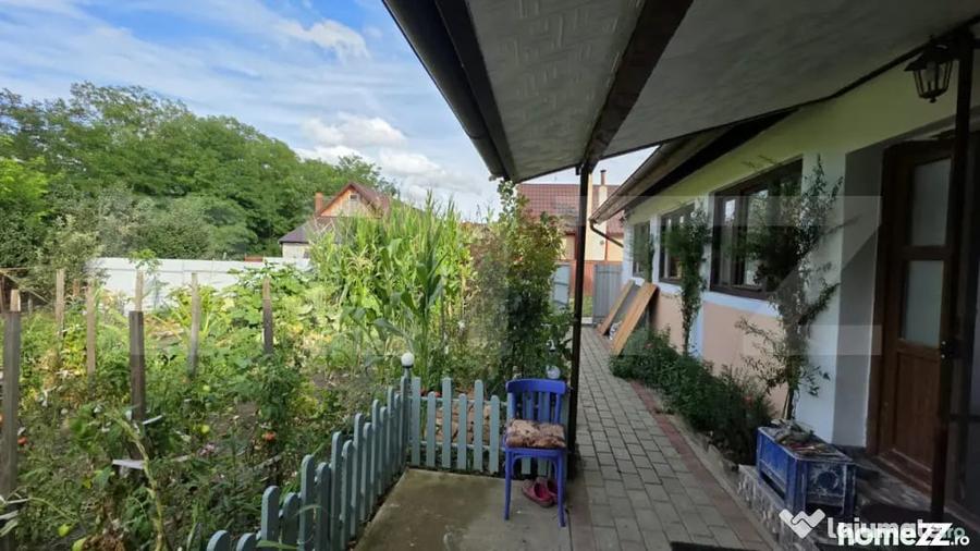 Casă cu 3 camere cu Teren 1700 Mp în Central
