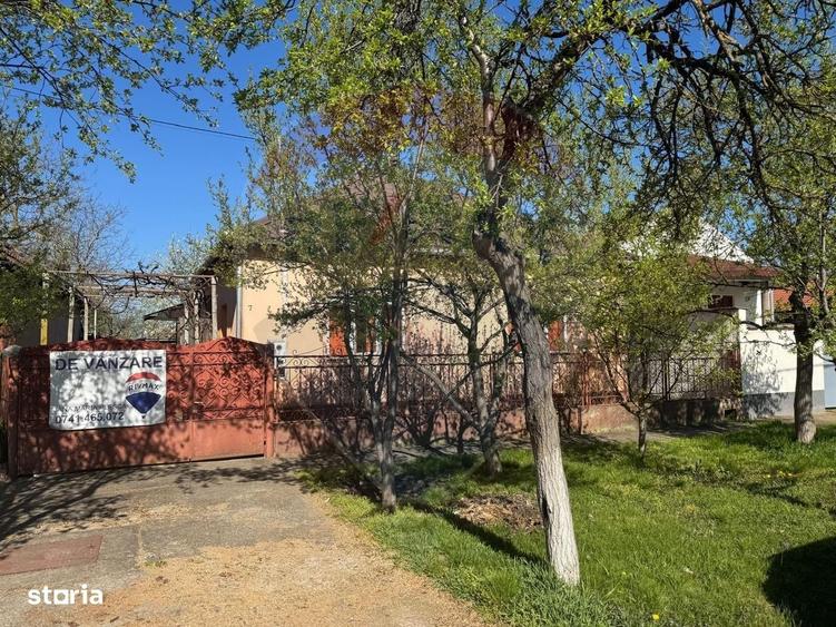 Casă cu 2 camere cu Teren 1172 Mp în Bodrogu Nou