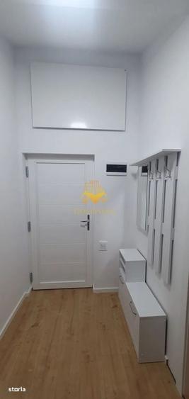 Apartament cu 3 camere semidecomandat în Zorilor