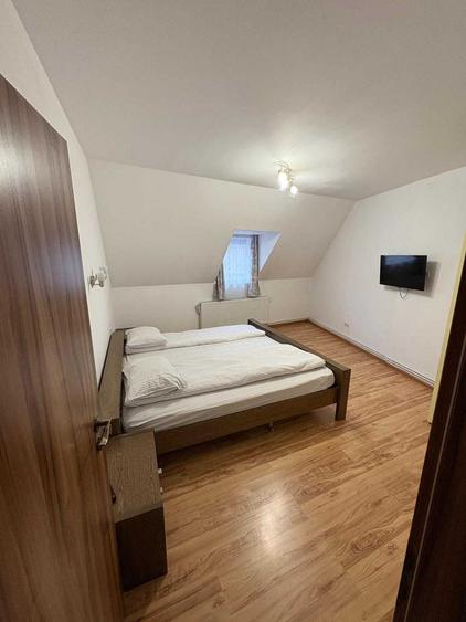 Casă cu 4 camere în Exterior Vest